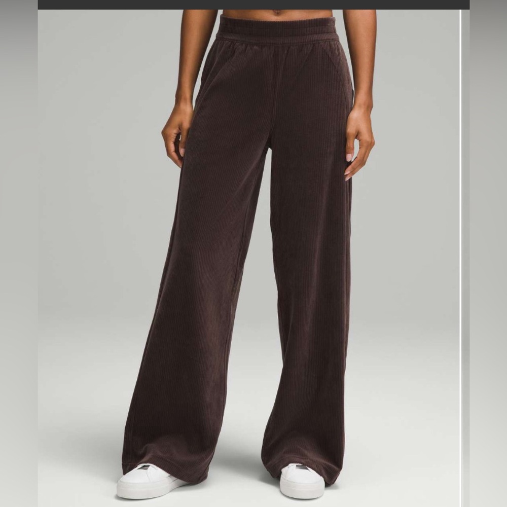 Lululemon Scuba Mid-Rise Wide-Leg Pant *Velvet CordEspresso size 6